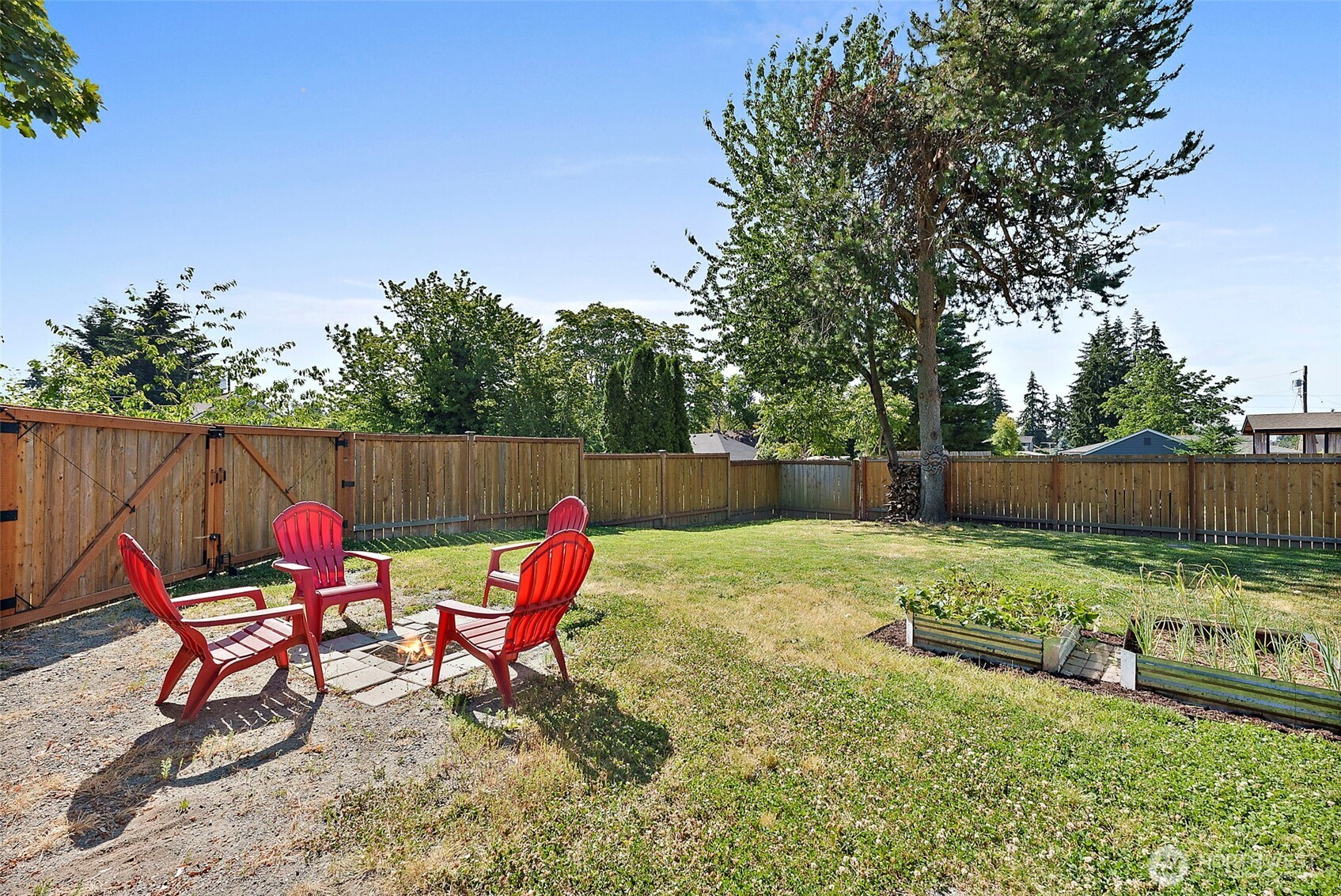6829 S Thompson Avenue Property Photo 25