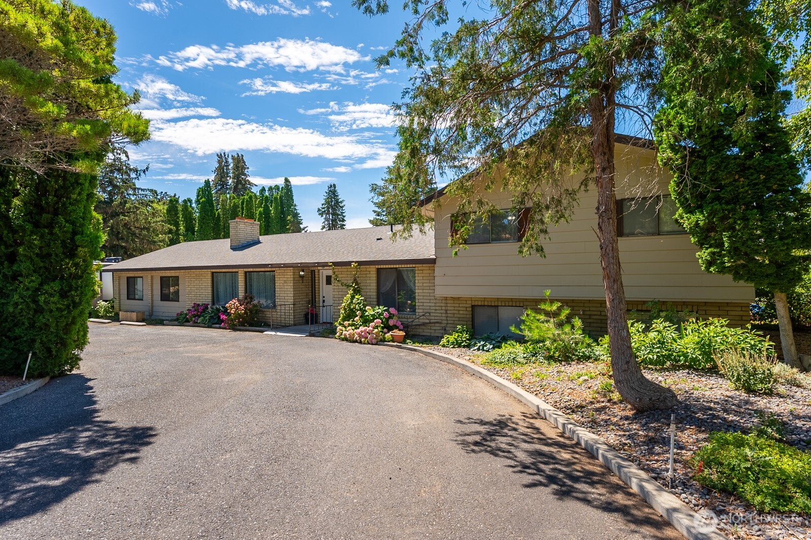 5255 NW Painted Hills Drive Property Photo 1
