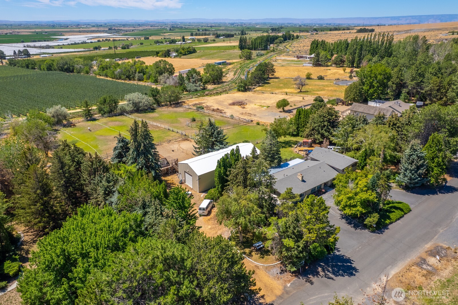 5255 Nw Painted Hills Drive Property Photo 8