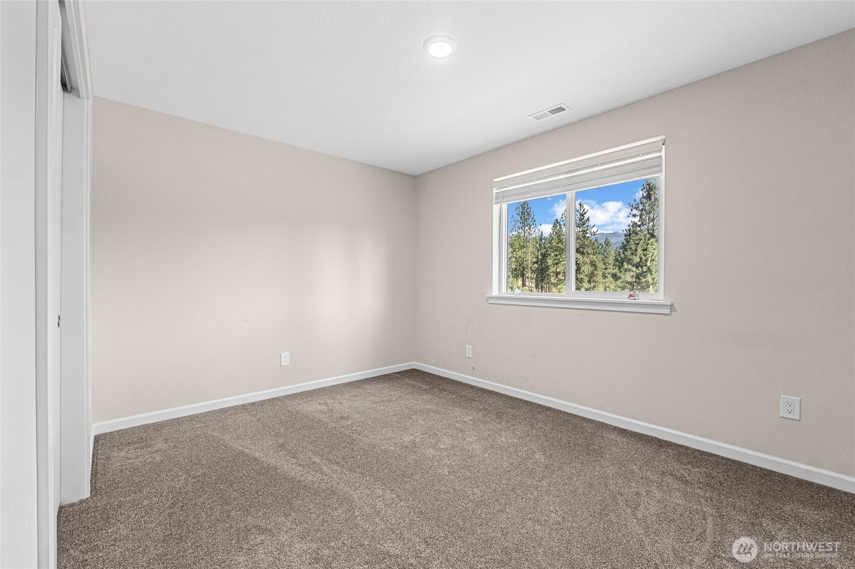 1320 Buckley Way Property Photo 23