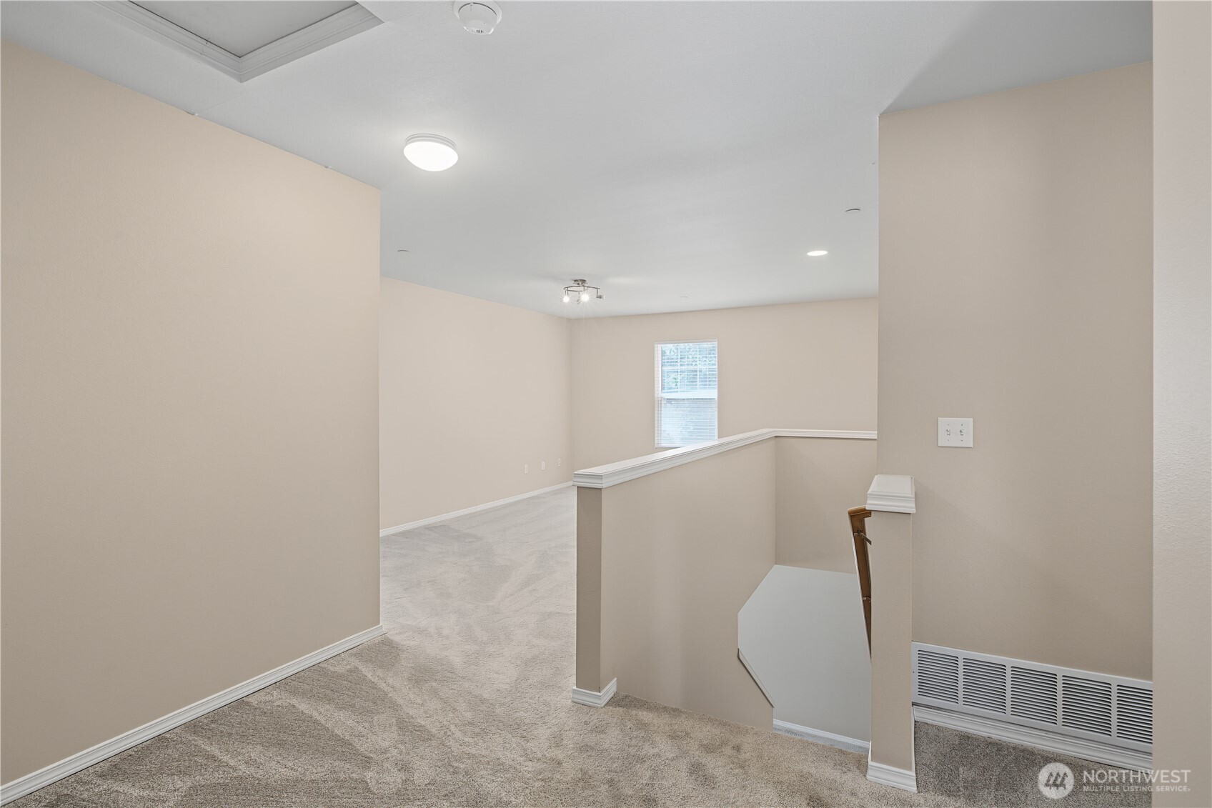 2292 Palisade Boulevard Property Photo 15