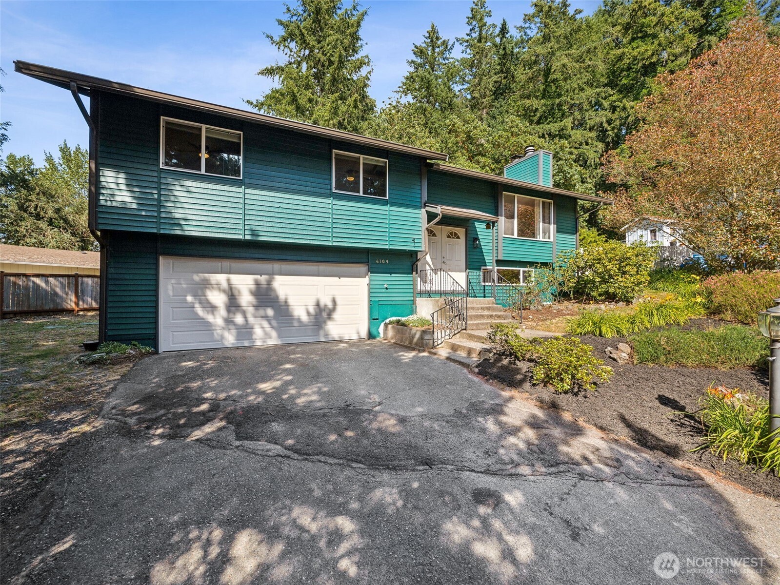 4109 60th Street Ct Property Photo 2