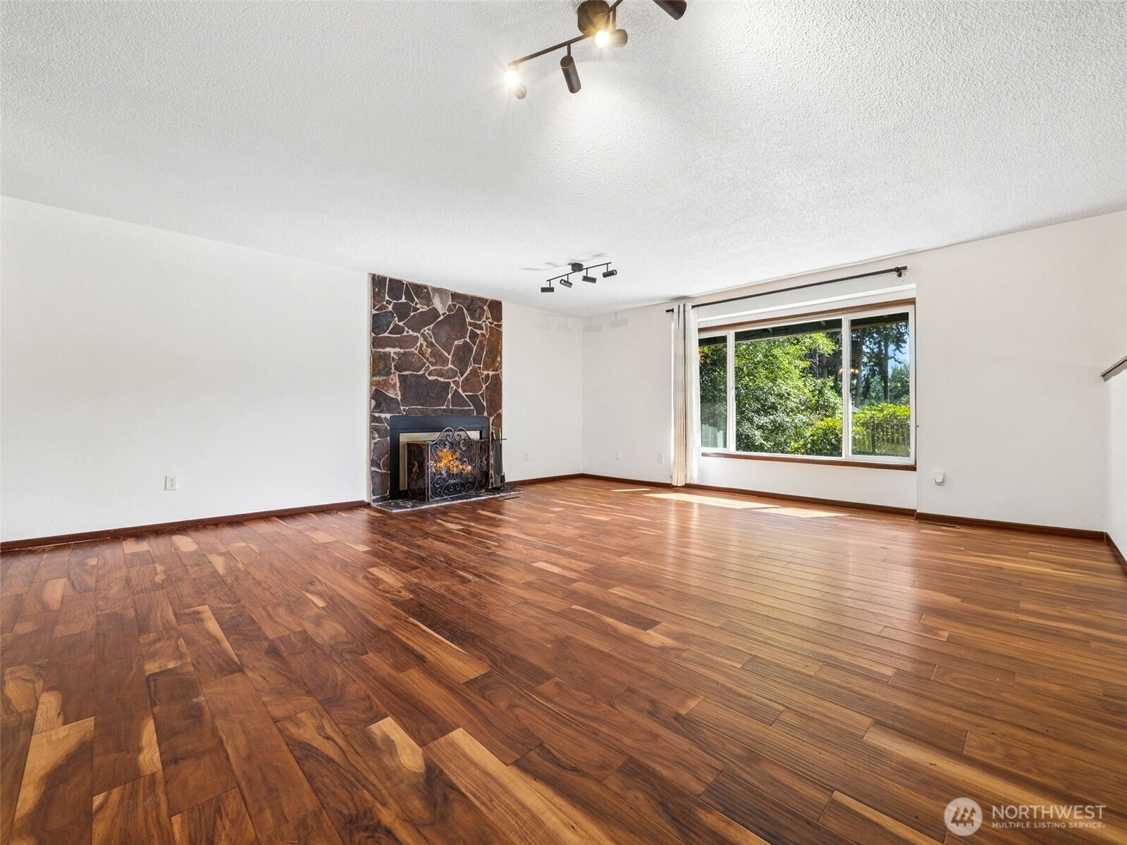 4109 60th Street Ct Property Photo 5