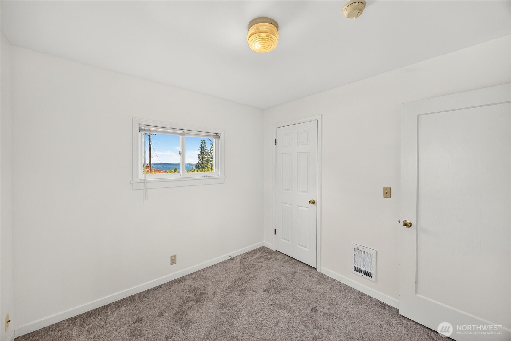 4417 Seahurst Avenue Property Photo 22