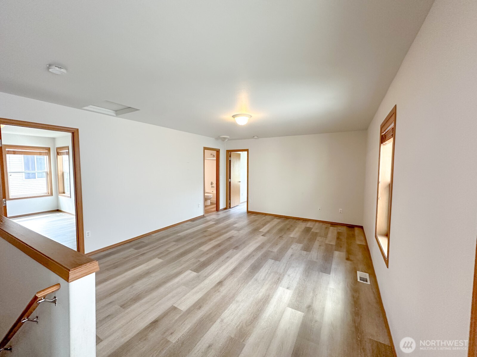 17929 Silver Creek Avenue Property Photo 11