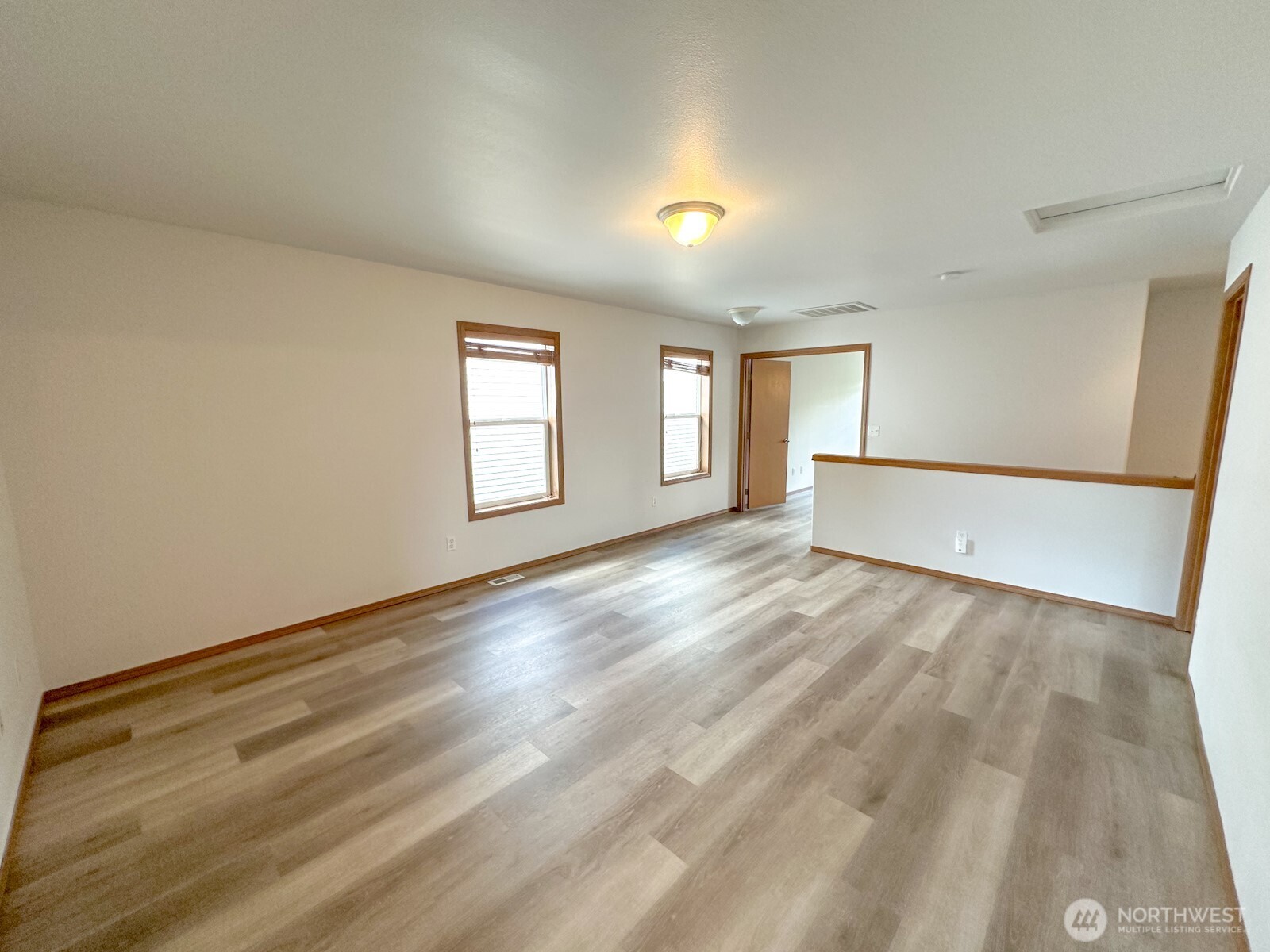 17929 Silver Creek Avenue Property Photo 12