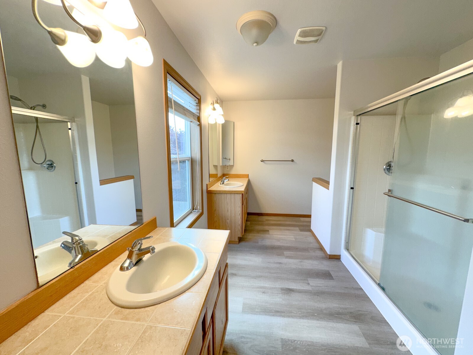 17929 Silver Creek Avenue Property Photo 15