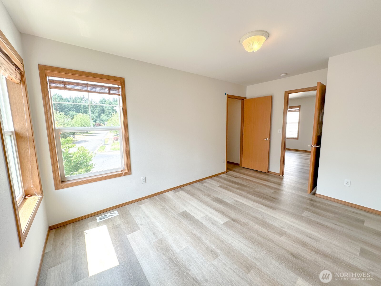 17929 Silver Creek Avenue Property Photo 22