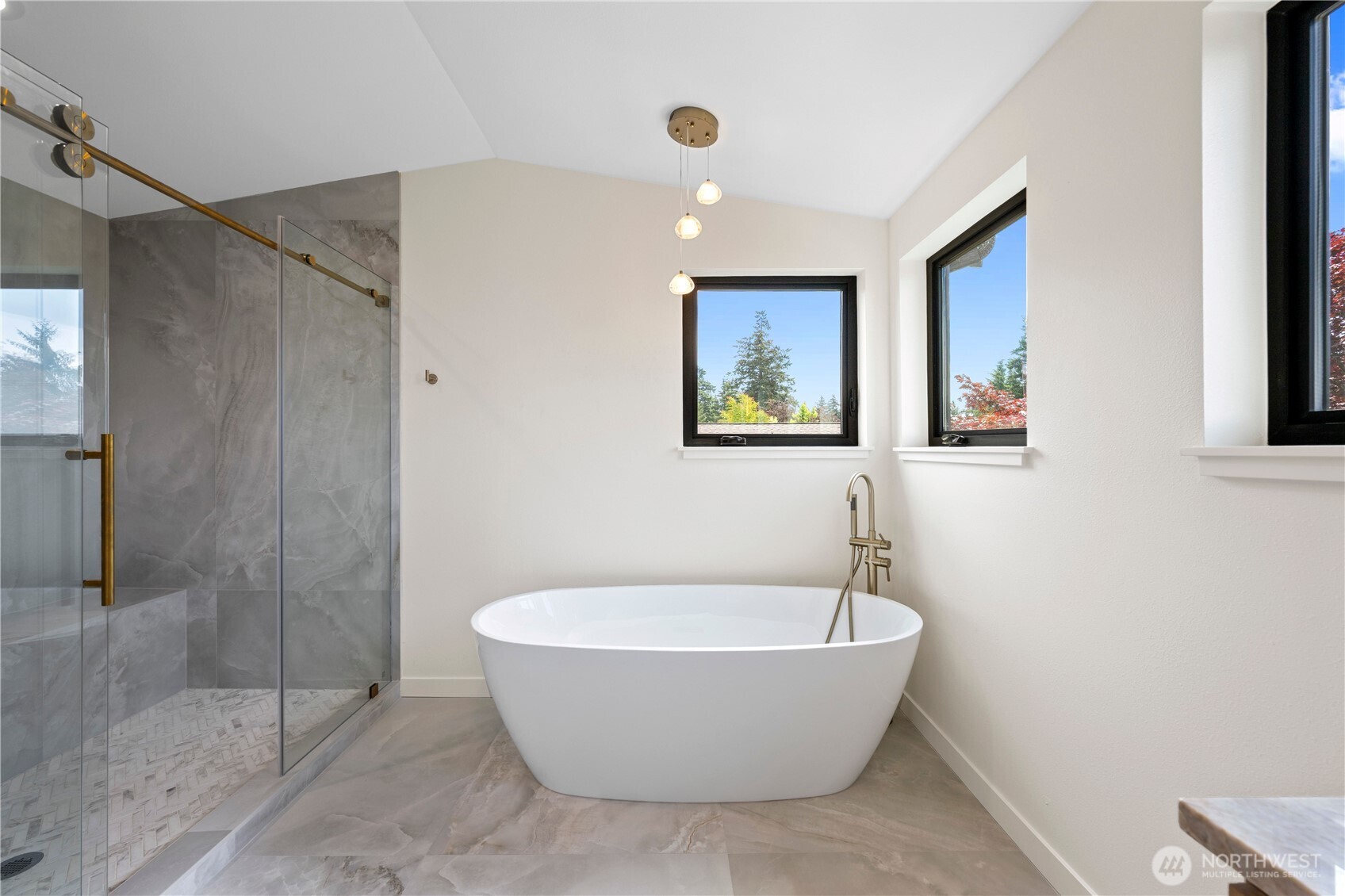 9808 224th Street Property Photo 17