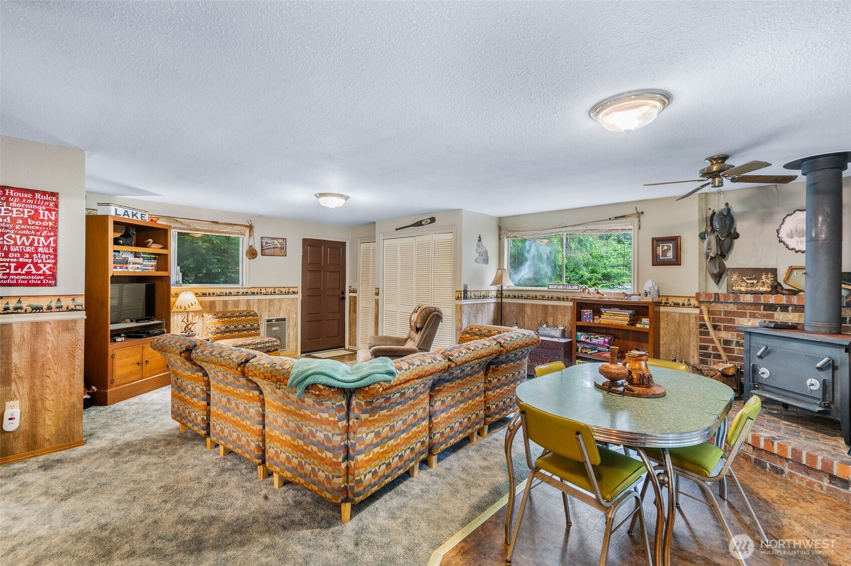870 N Colony Surf Drive Property Photo 9