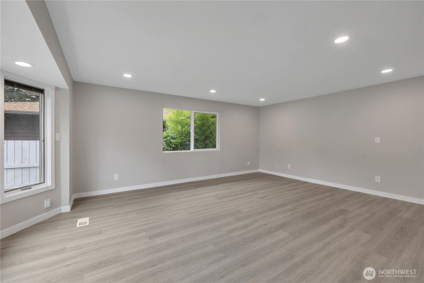 10223 Se 213th Place Property Photo 18