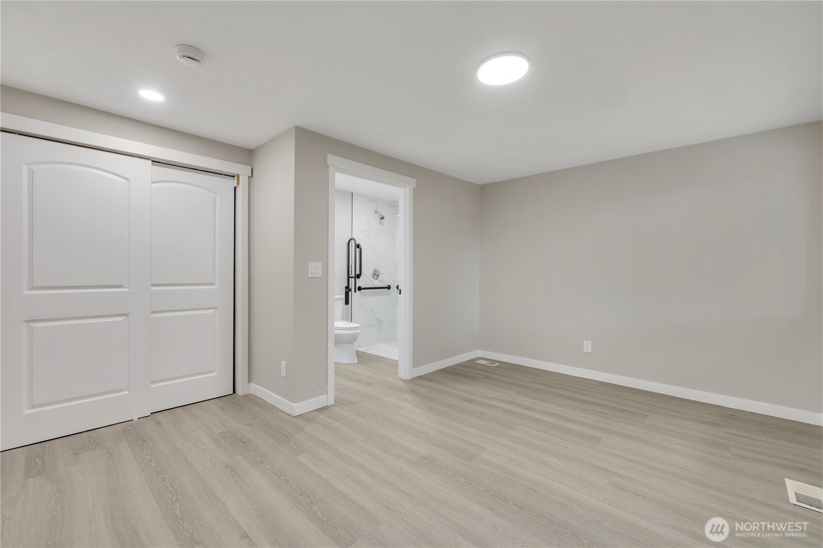 10223 Se 213th Place Property Photo 35