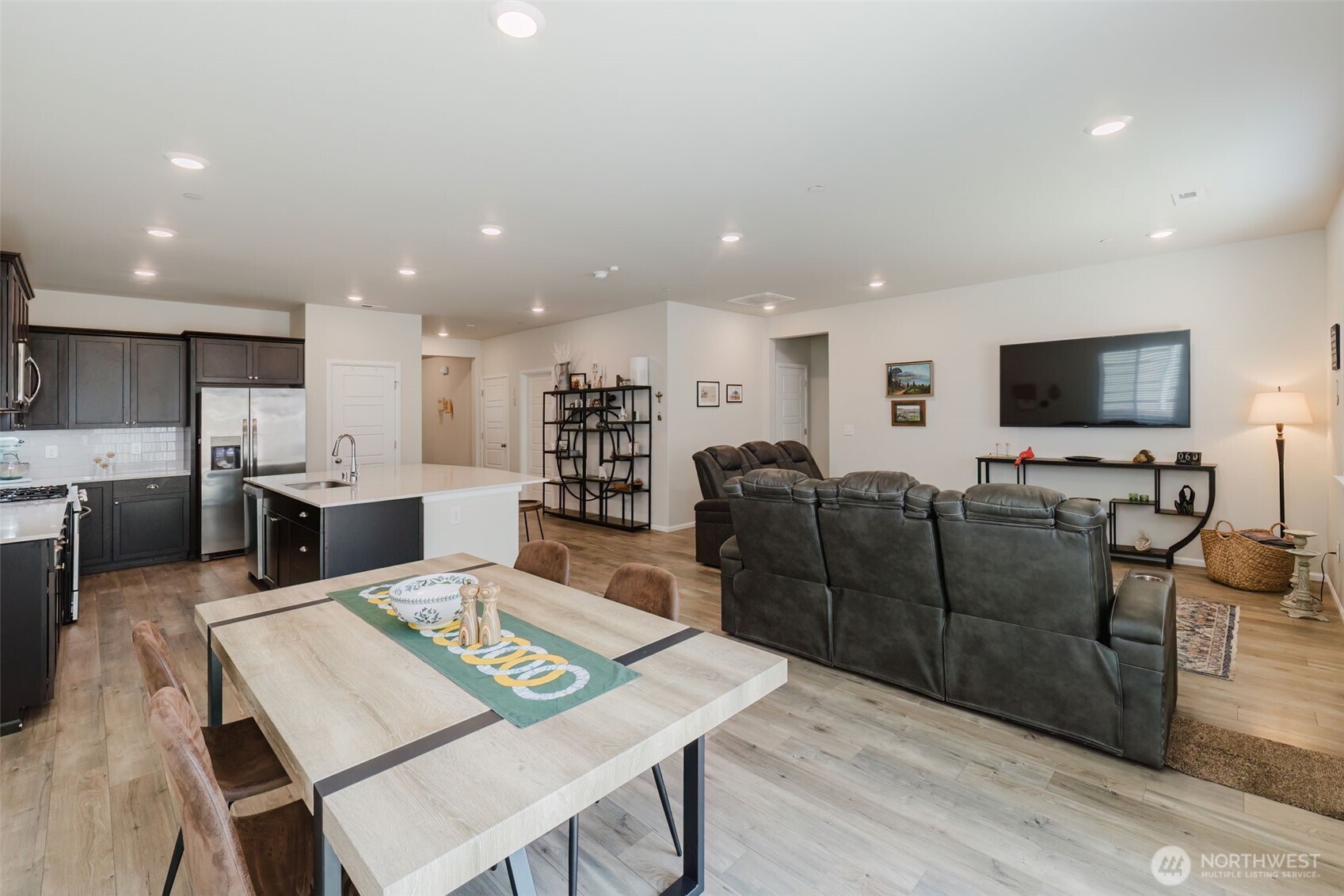 909 Timberline Avenue Property Photo 10