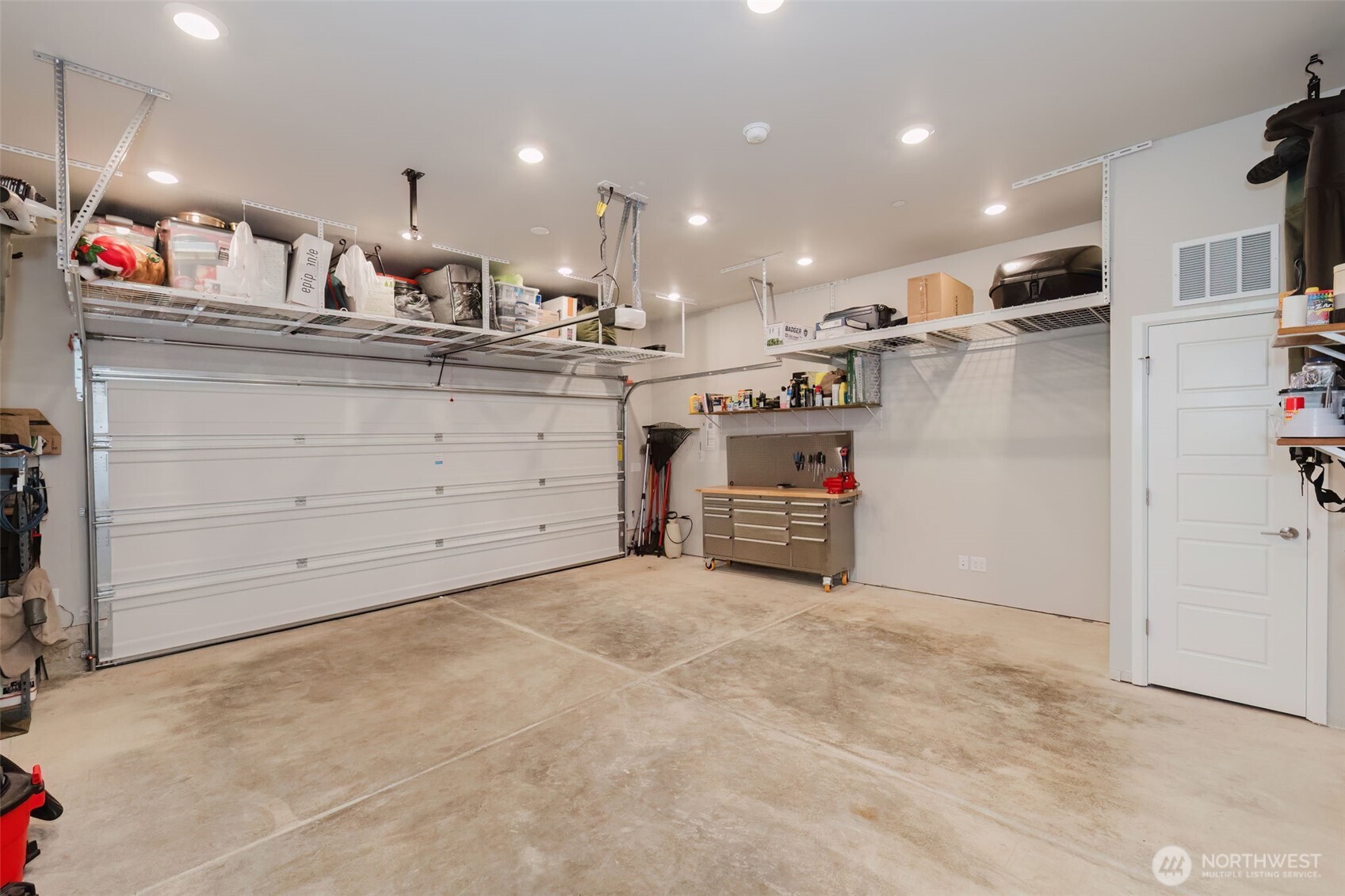909 Timberline Avenue Property Photo 32