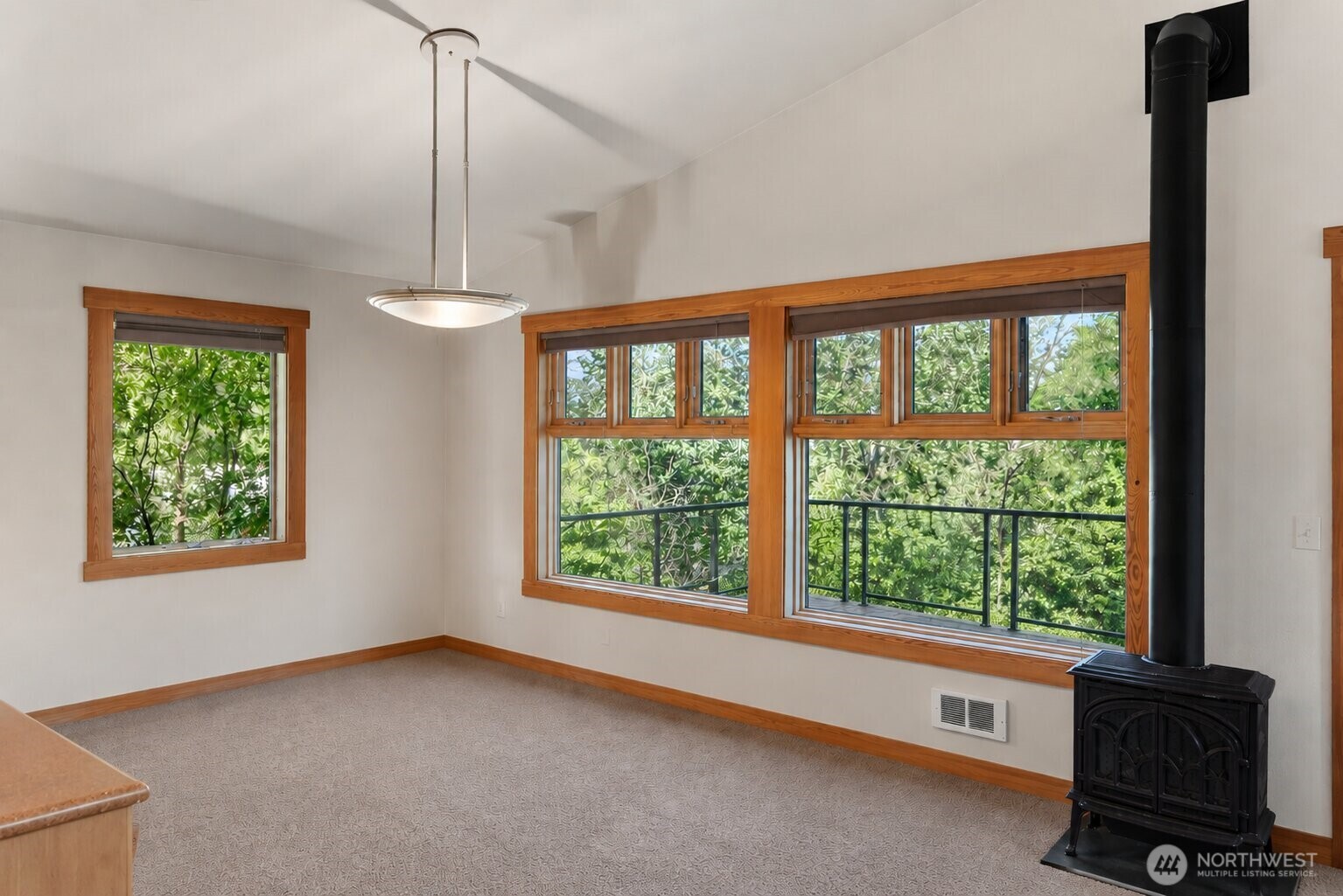 308 Washington Street Property Photo 6