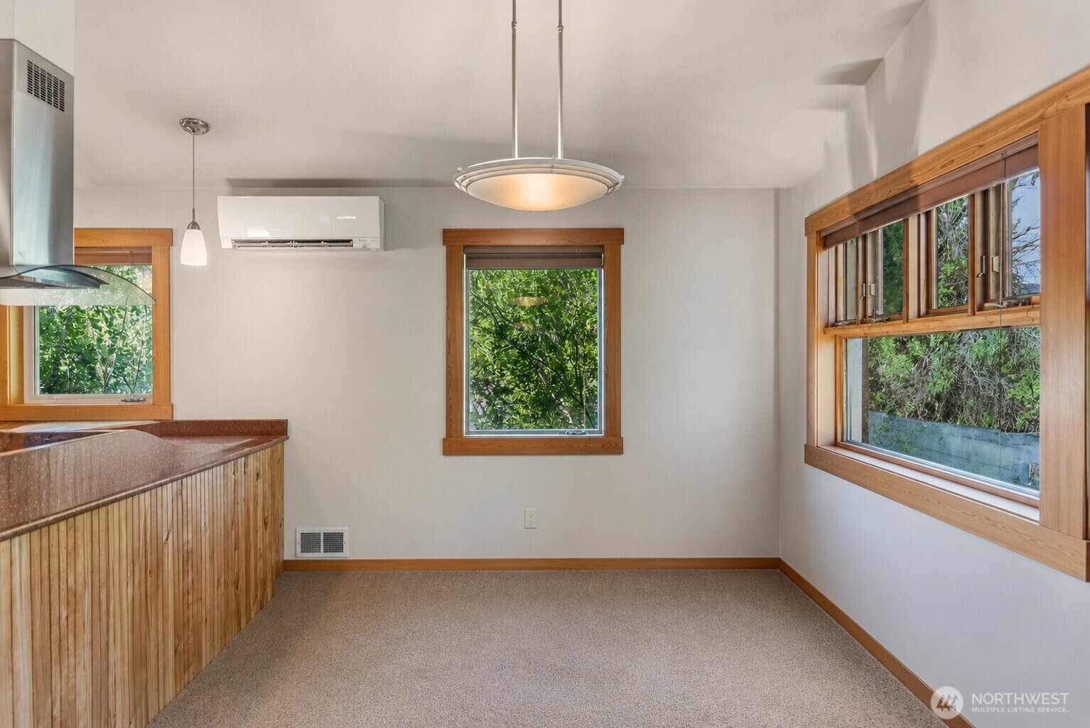 308 Washington Street Property Photo 8