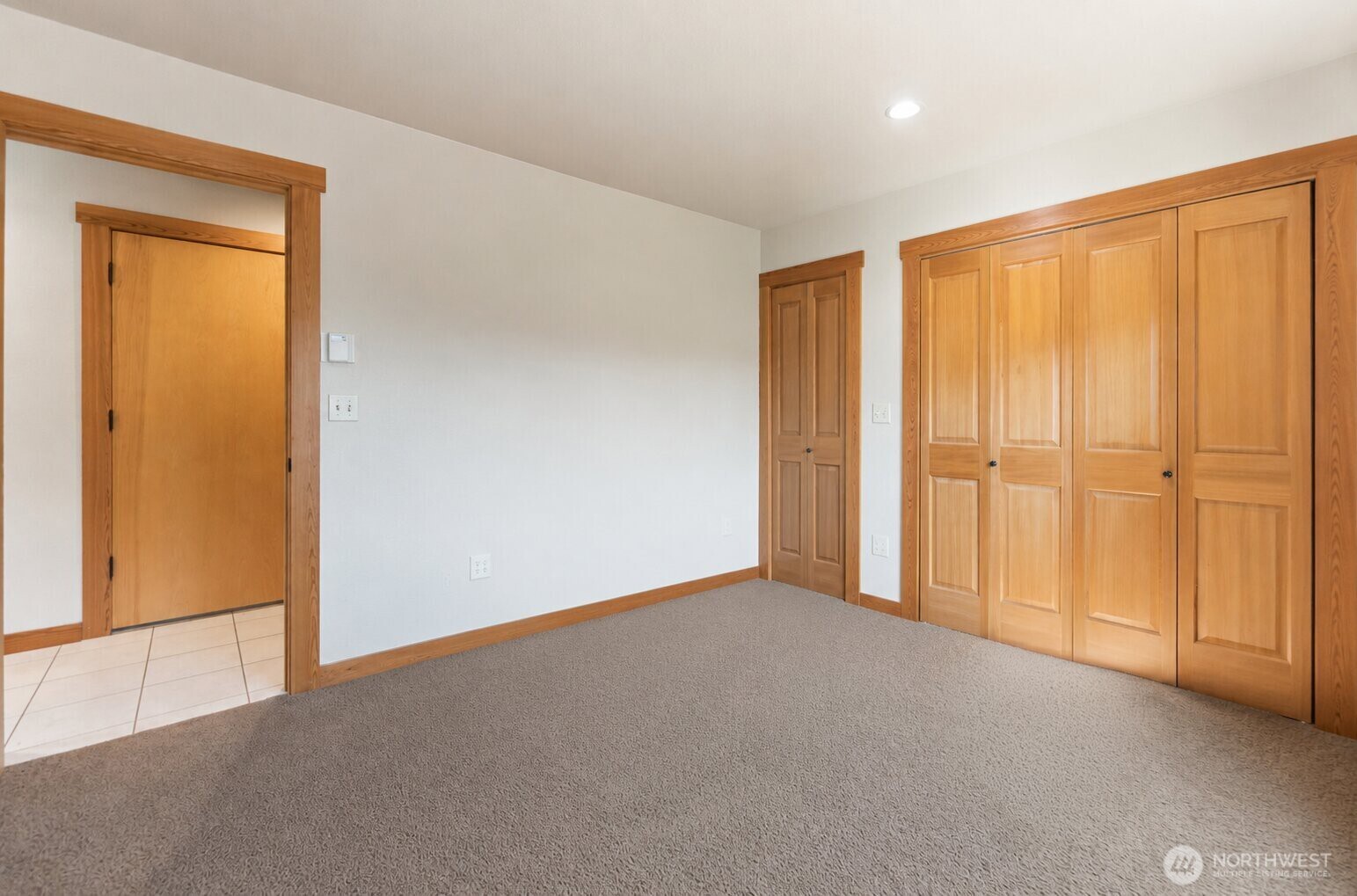 308 Washington Street Property Photo 16