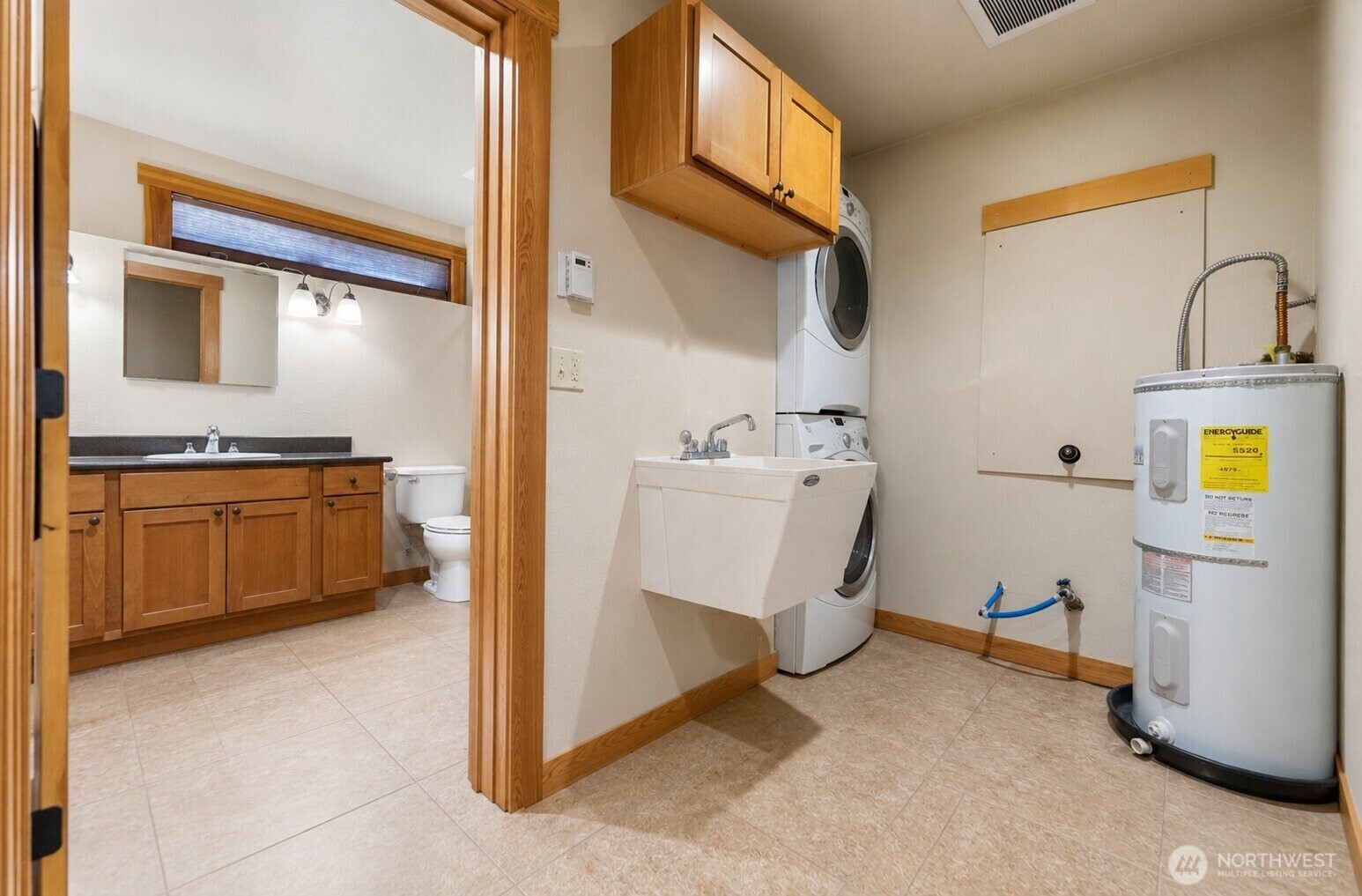 308 Washington Street Property Photo 32