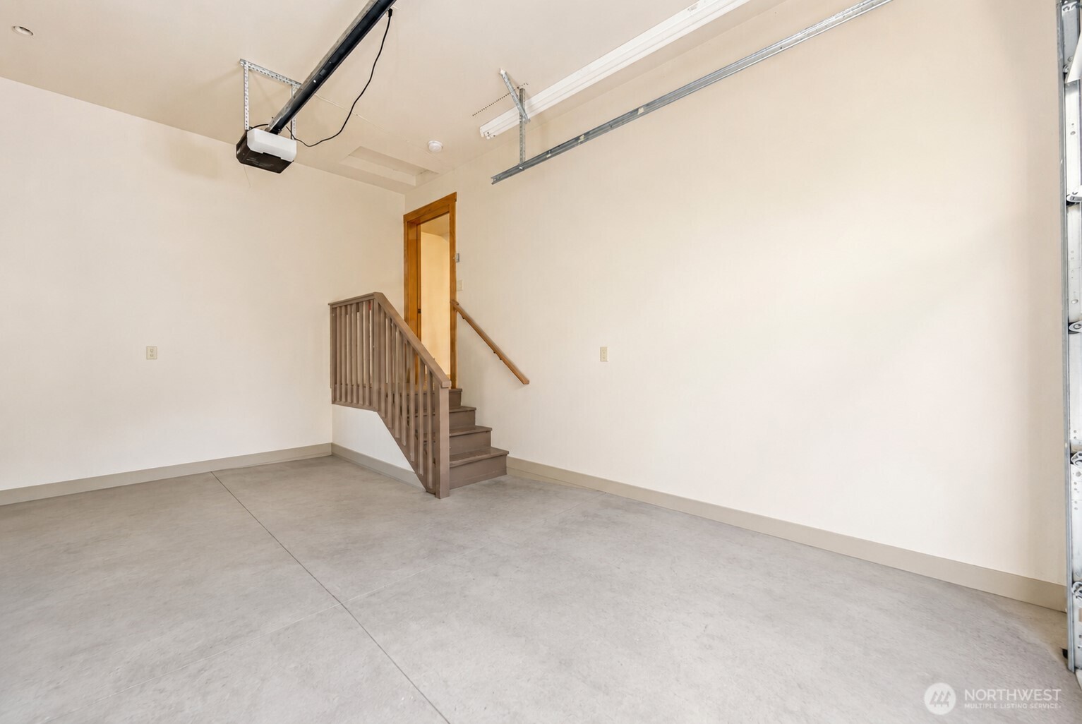 308 Washington Street Property Photo 33