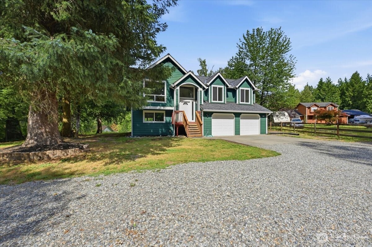 18313 437th Drive Property Photo 4
