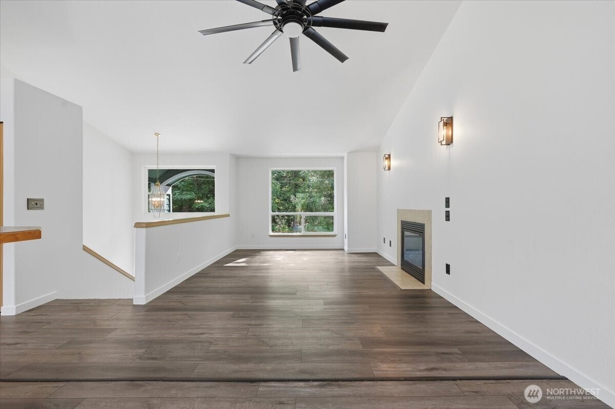 18313 437th Drive Property Photo 10