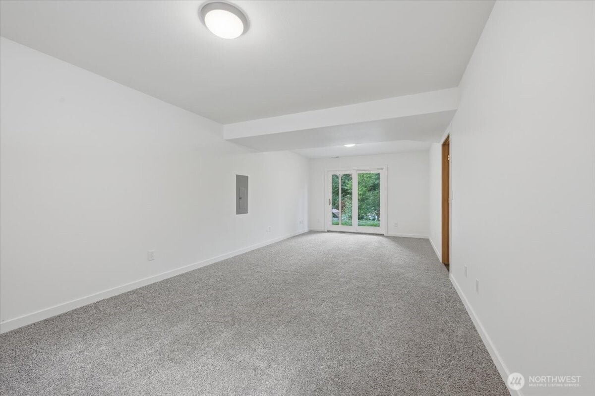 18313 437th Drive Property Photo 20