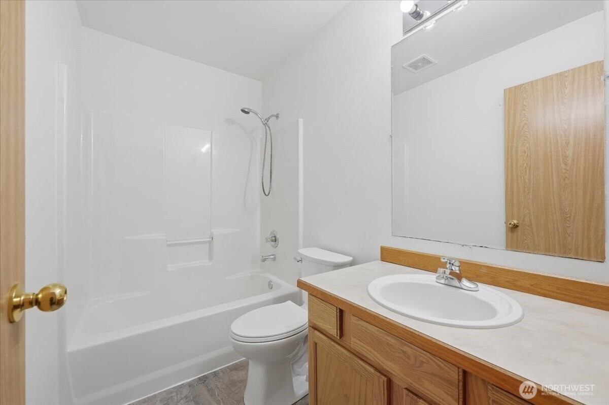 18313 437th Drive Property Photo 23