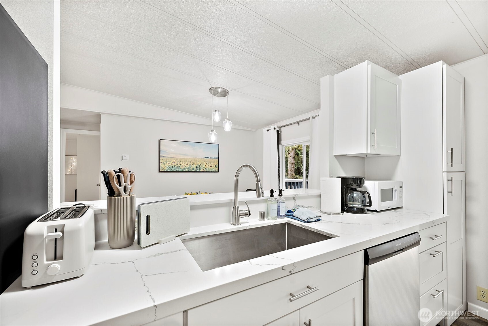 7591 Se Fragaria Road Property Photo 8