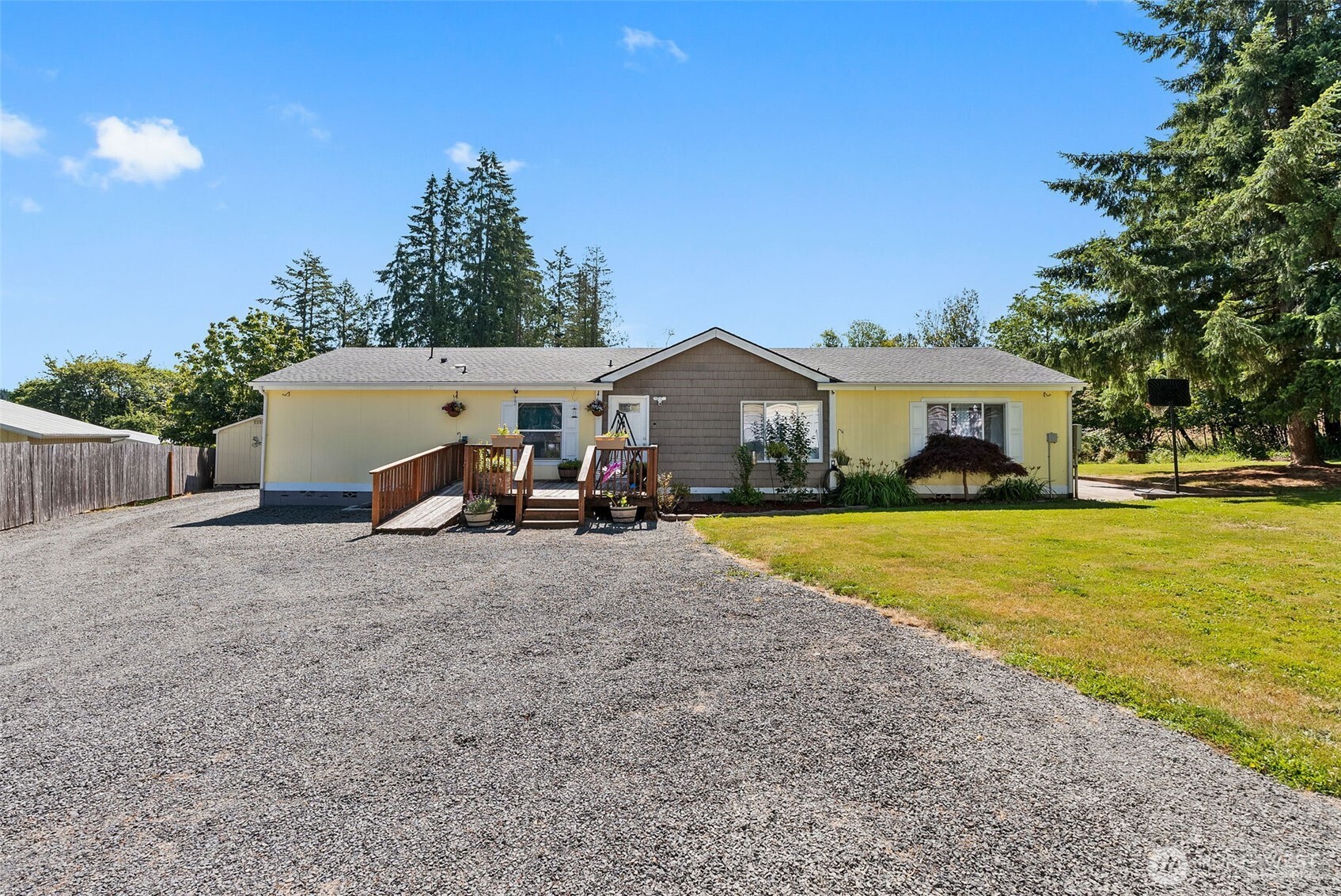 795 King Property Photo 1