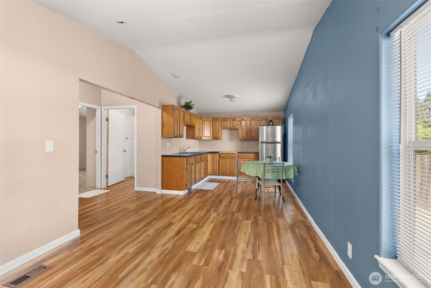 795 King Property Photo 25
