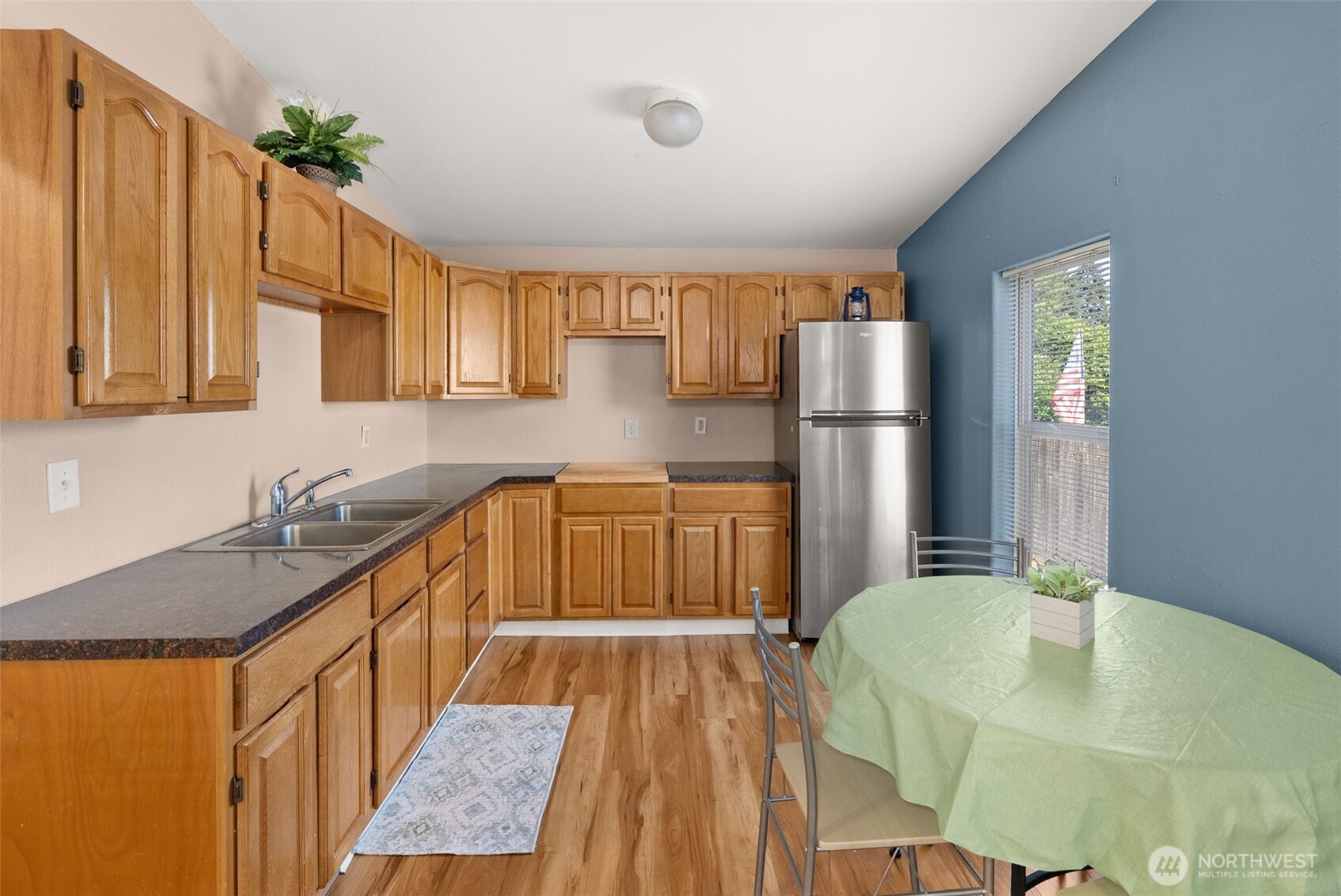 795 King Property Photo 26