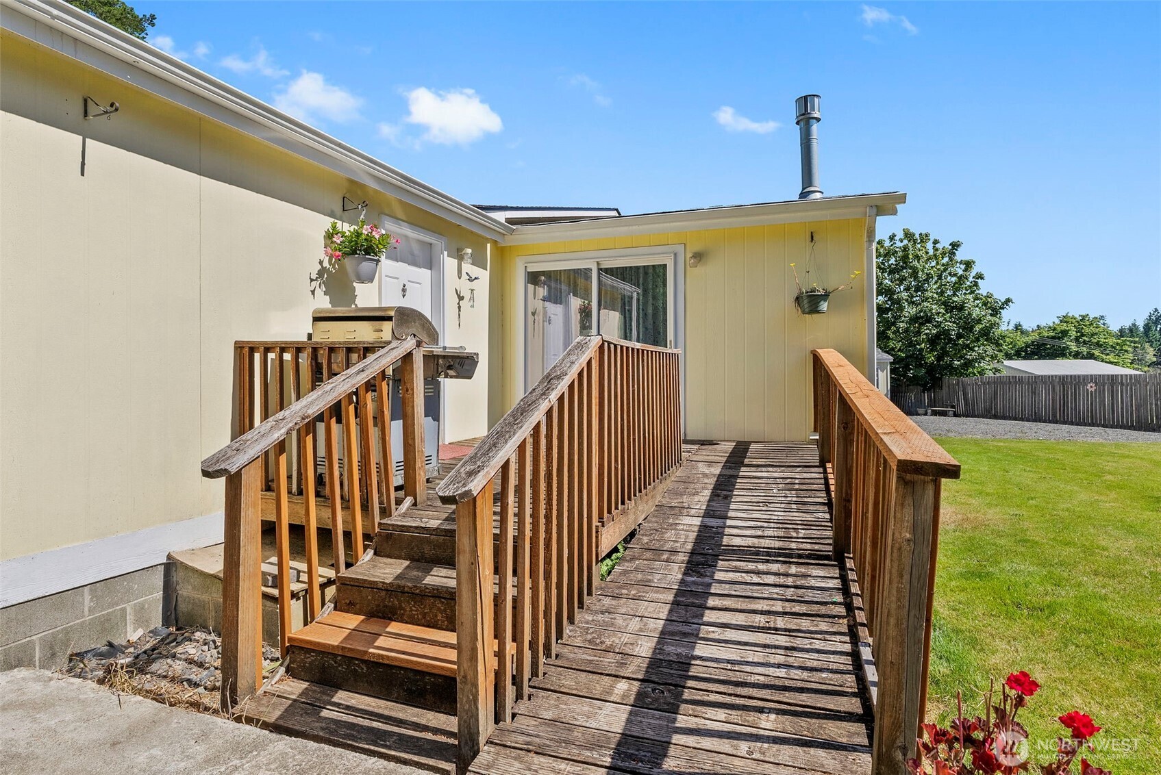 795 King Property Photo 31