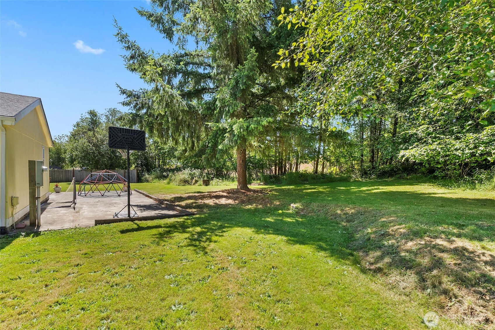 795 King Property Photo 35