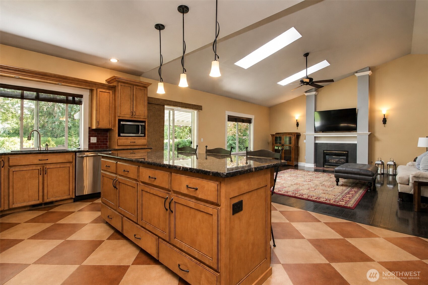 16103 122nd Avenue Property Photo 8