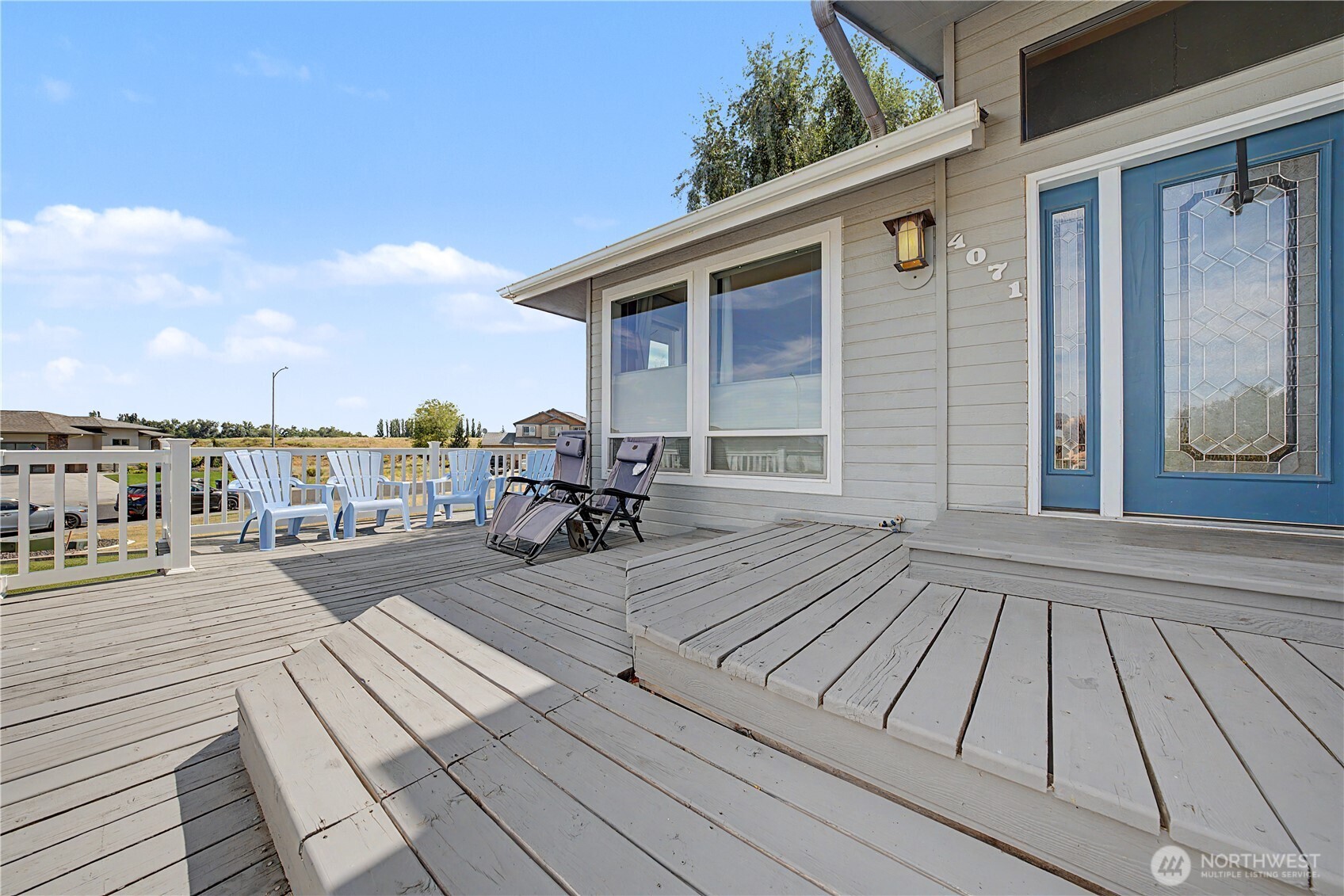 4071 Cove West Drive Property Photo 4