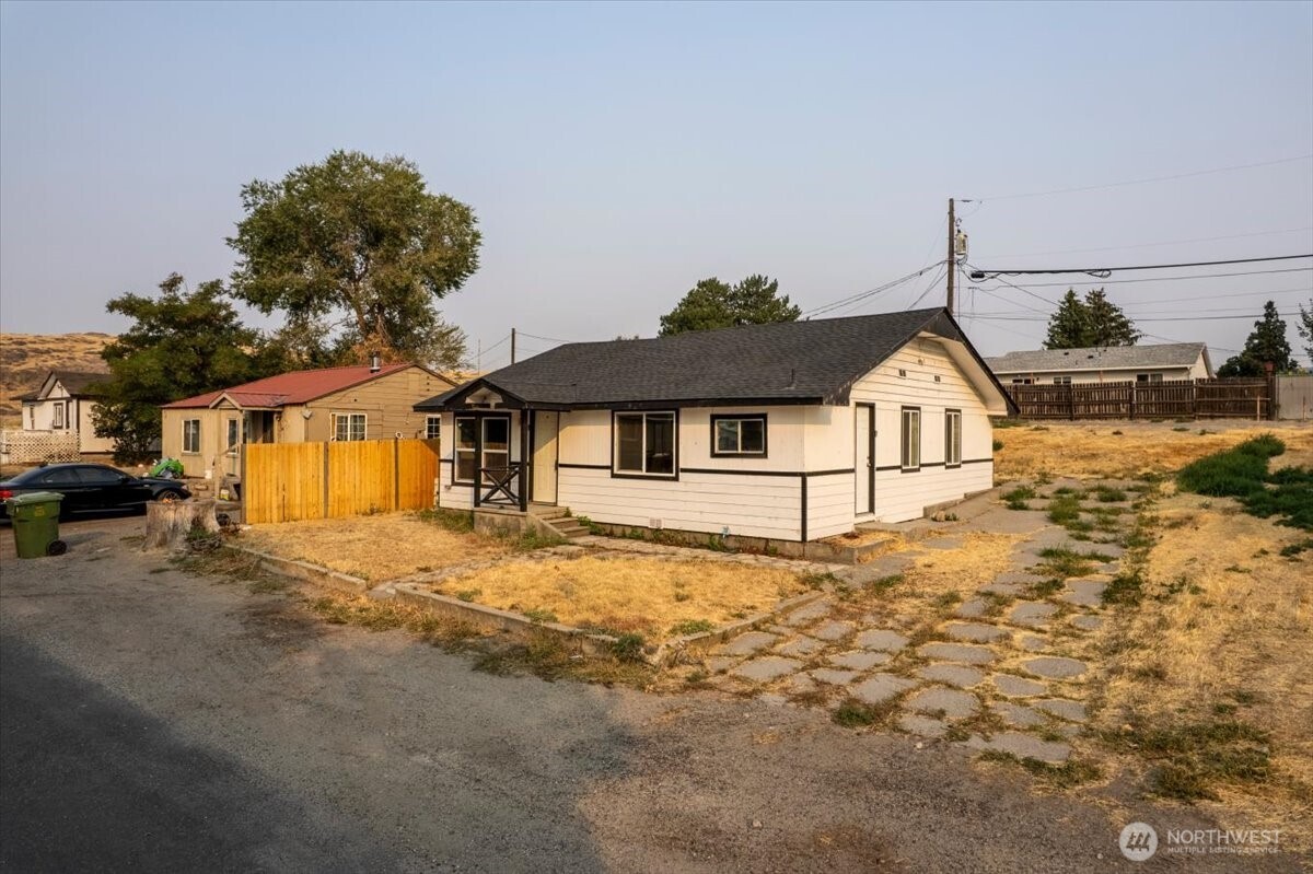 213 W Kelso Avenue Property Photo 23