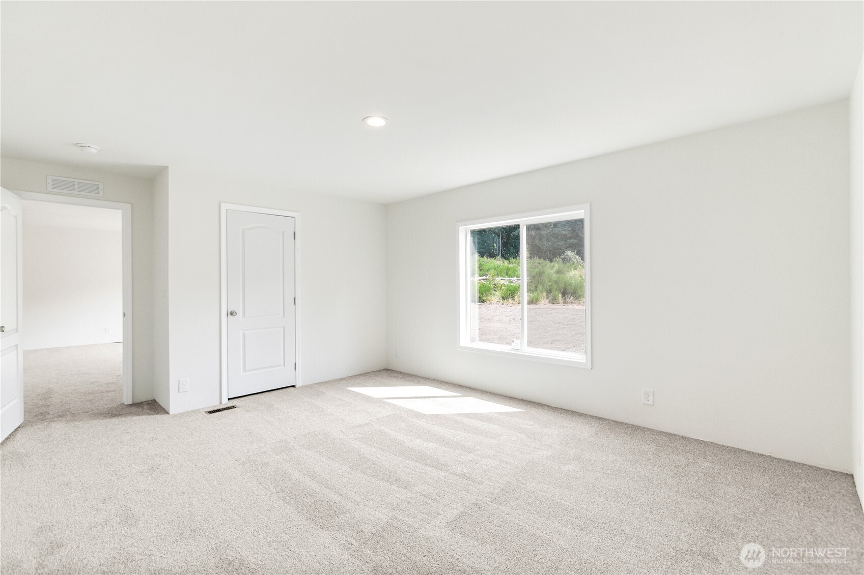 16917 88th St Property Photo 19
