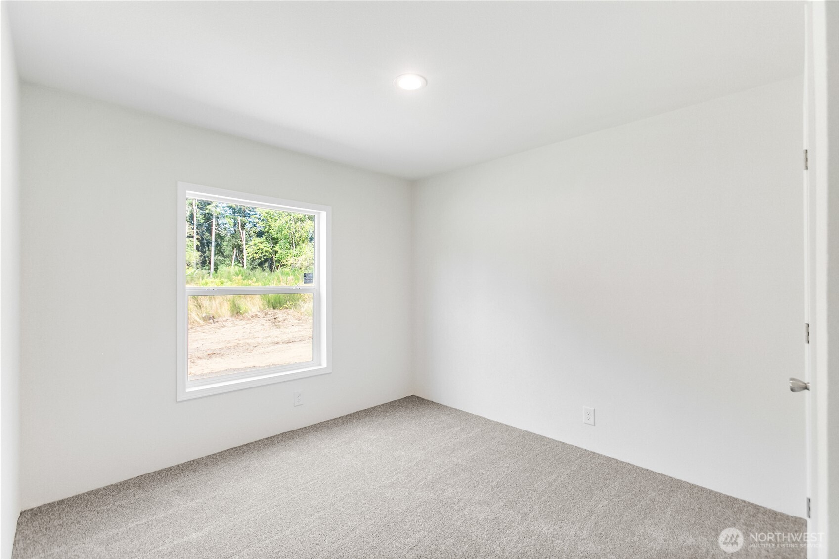 16917 88th St Property Photo 24