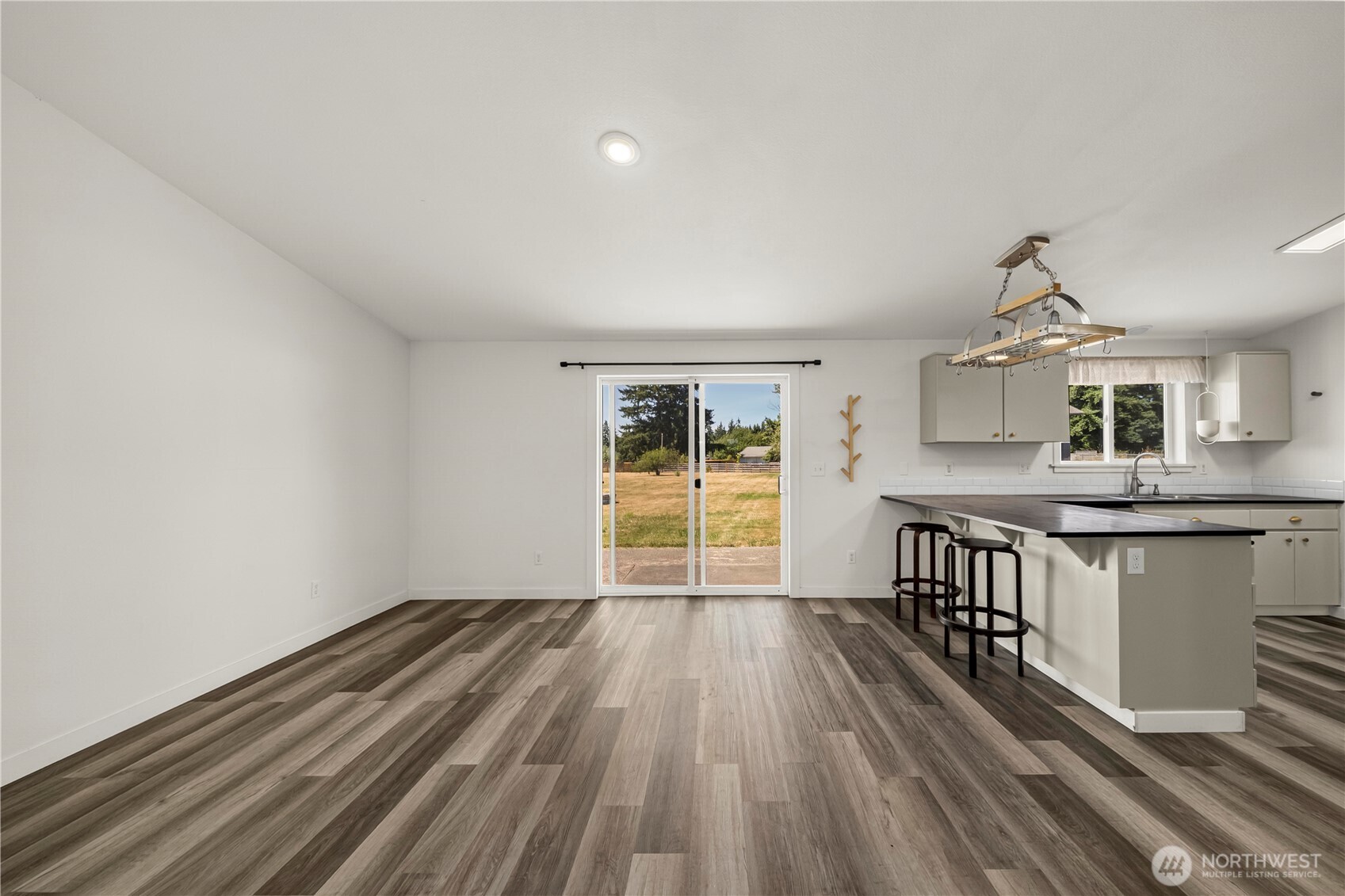 9200 Applegate Loop Property Photo 6