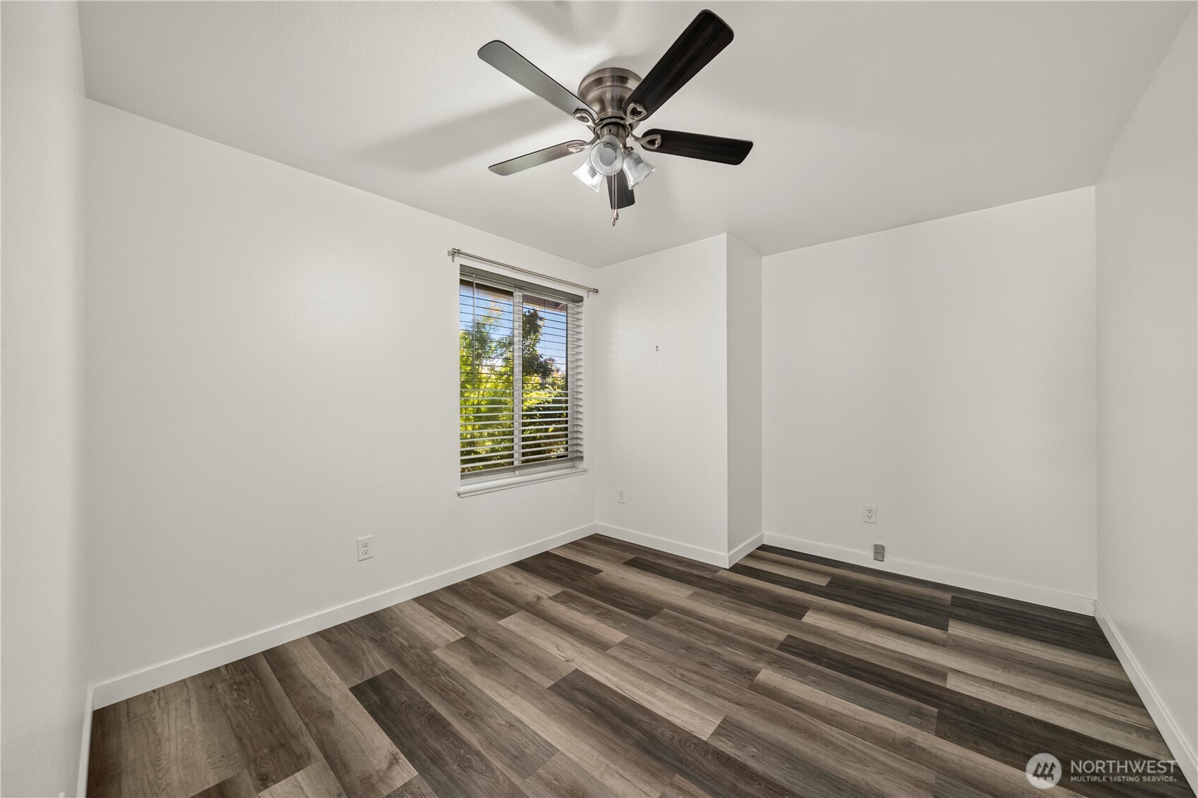 9200 Applegate Loop Property Photo 14