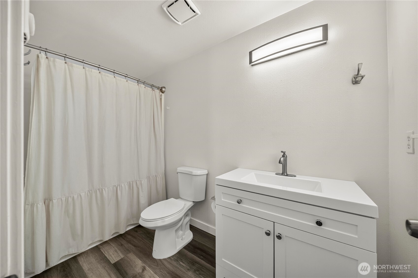 9200 Applegate Loop Property Photo 16