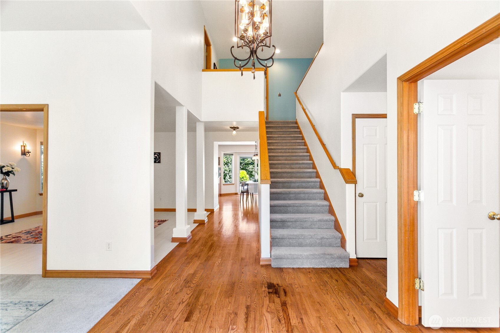 16104 Bay Ridge Drive Property Photo 5