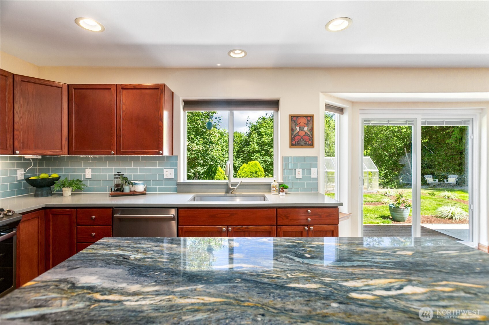16104 Bay Ridge Drive Property Photo 14