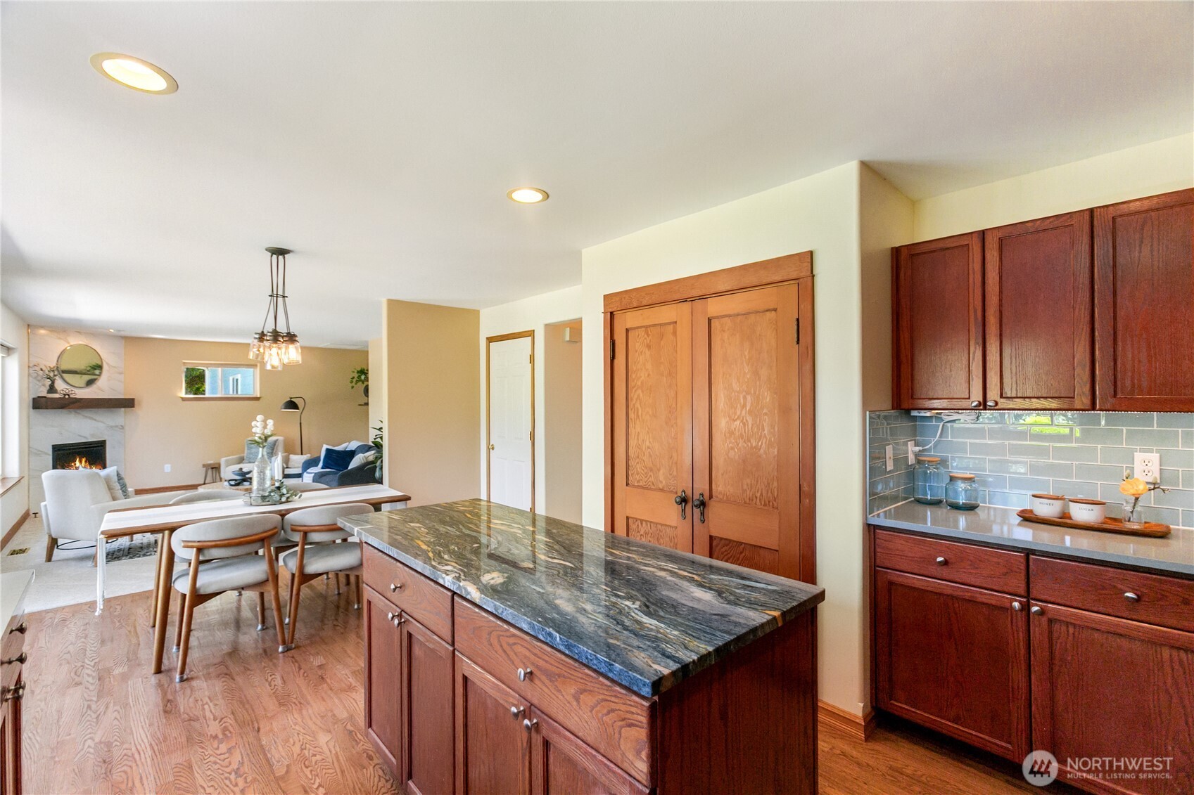16104 Bay Ridge Drive Property Photo 15