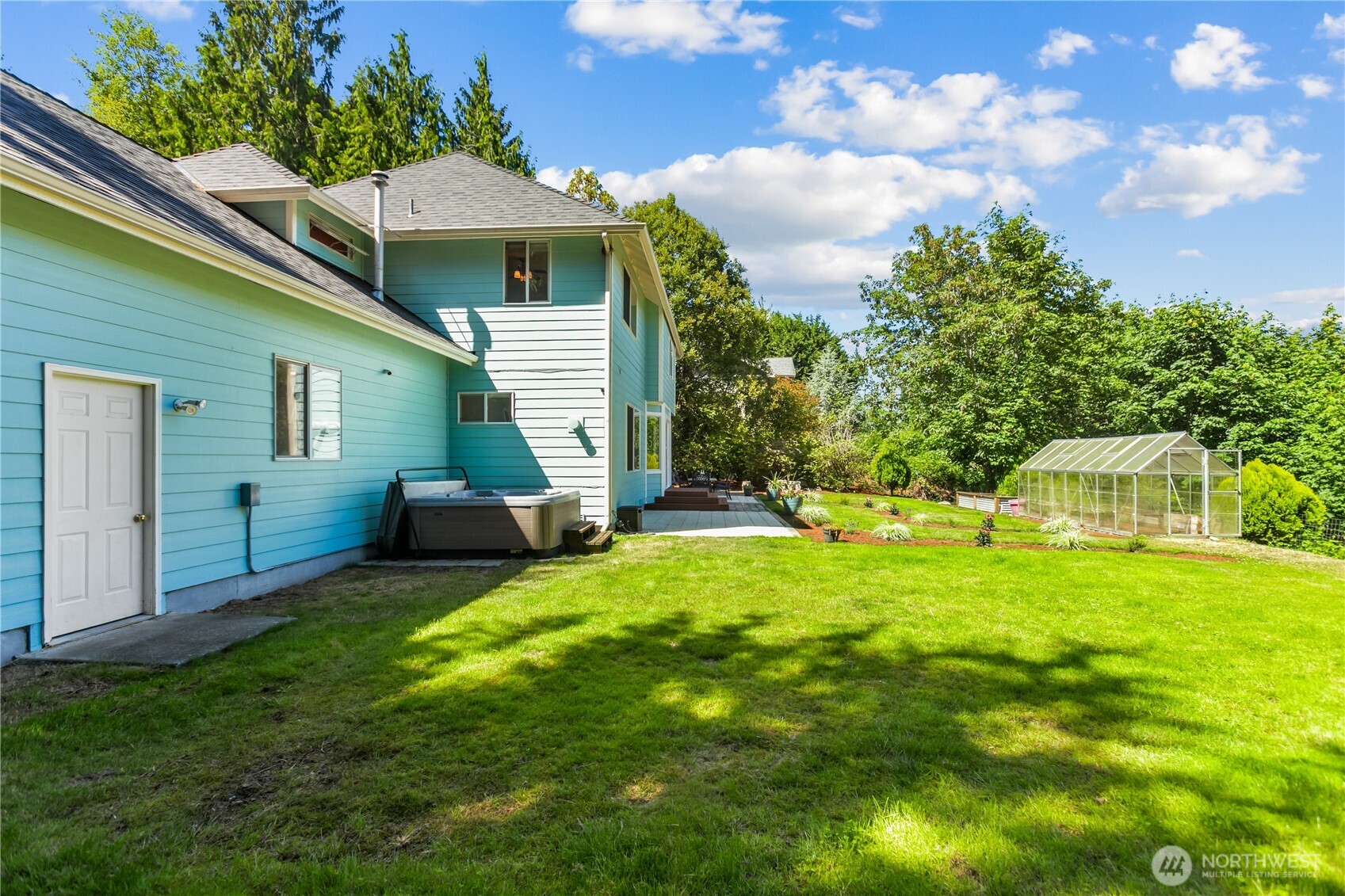 16104 Bay Ridge Drive Property Photo 33
