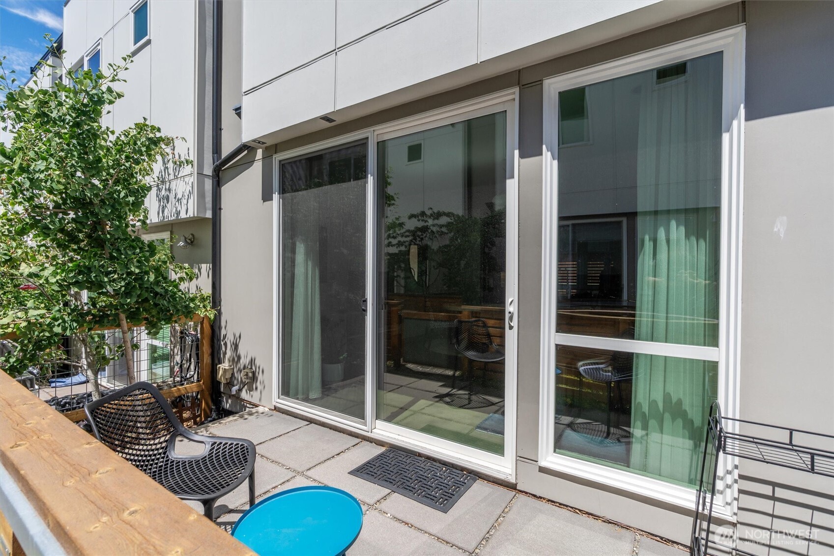 7016 California Avenue E Property Photo 12
