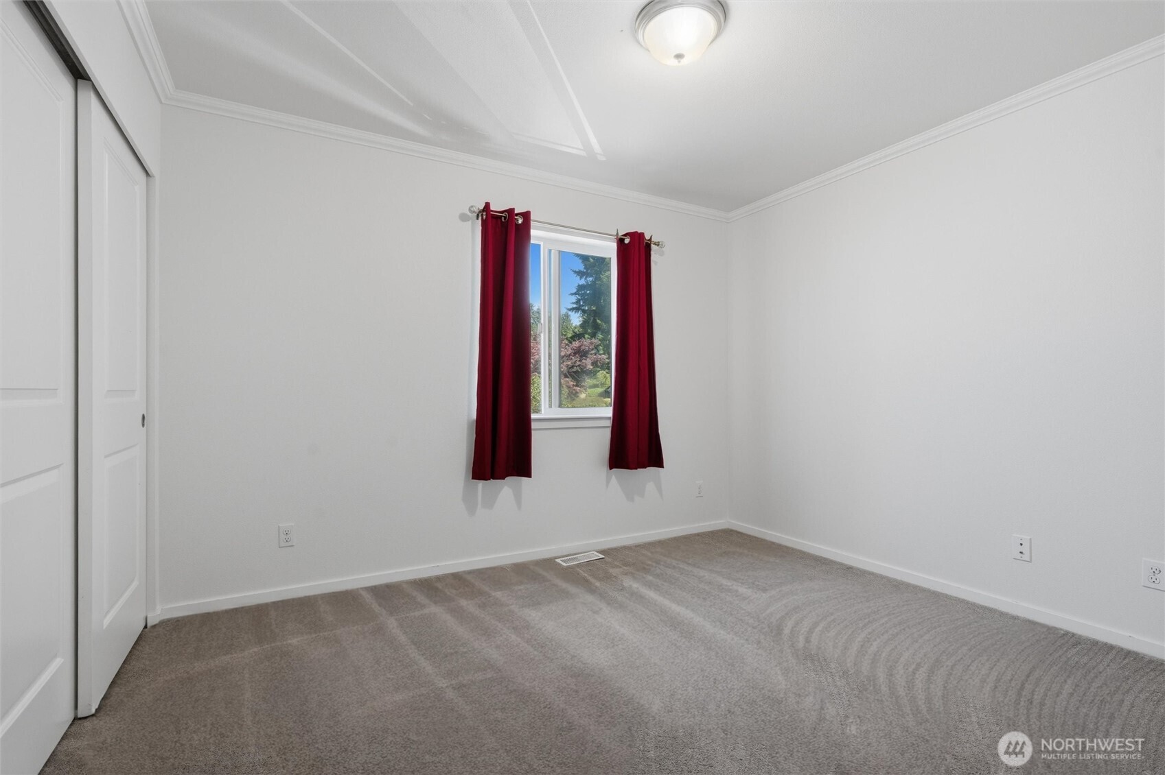 1601 Ne Sarai Court Property Photo 19