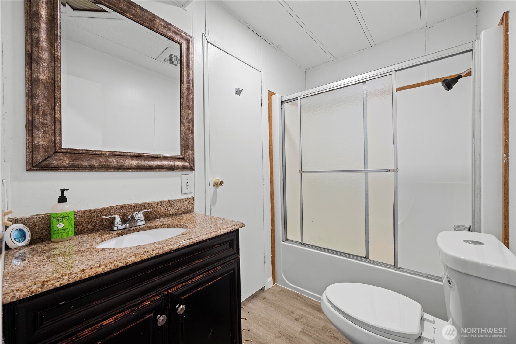 7701 Hardeson Road 100 Property Photo 28