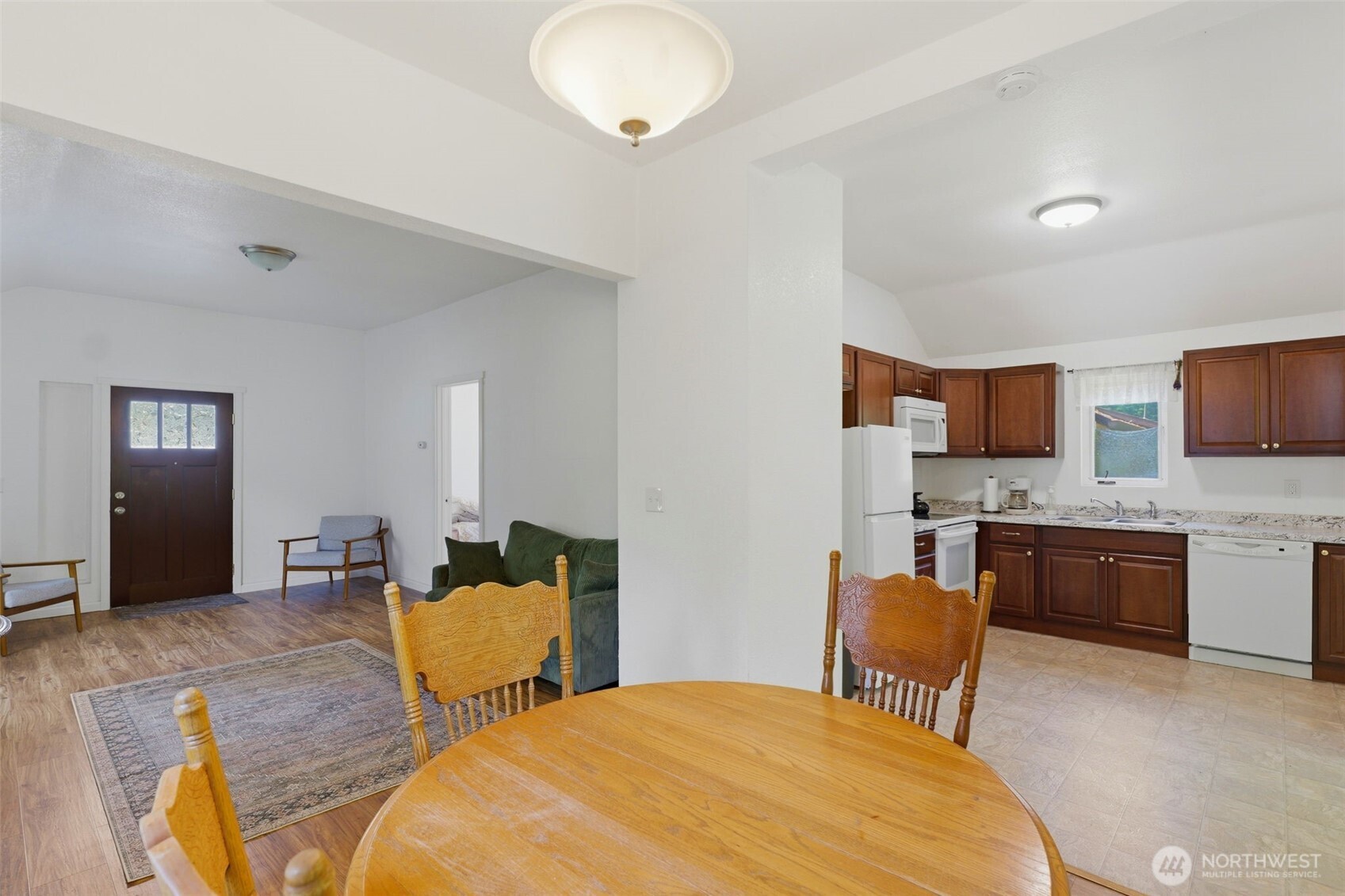 2831 Galloway Street Property Photo 9