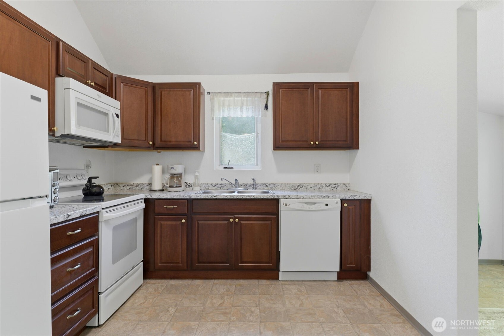 2831 Galloway Street Property Photo 15